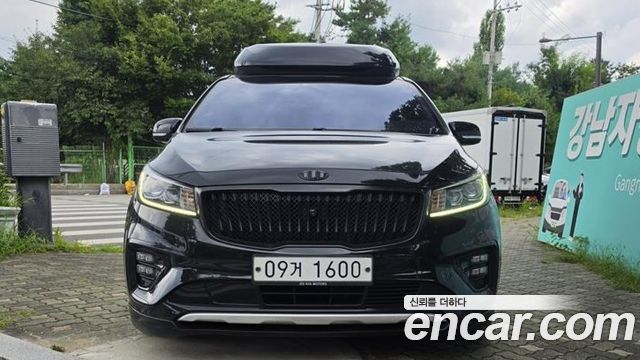 Kia Canival 2019 — photo 3