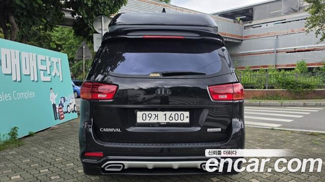 Kia Canival 2019 — photo 4