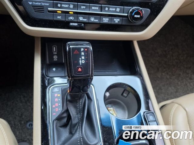 Kia Canival 2019 — photo 9