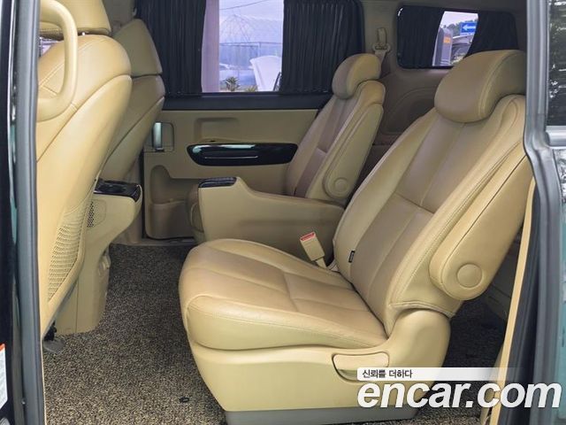 Kia Canival 2019 — photo 11
