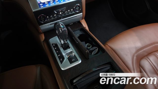 Maserati Quattroporte 2016 — photo 9