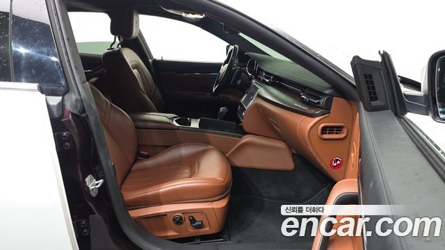 Maserati Quattroporte 2016 — photo 11