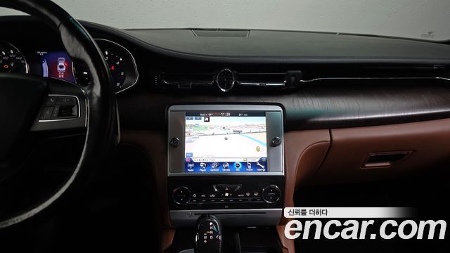 Maserati Quattroporte 2016 — photo 14