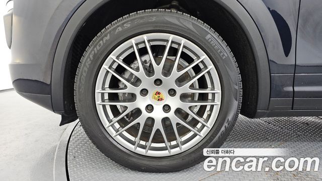 Porsche Cayenne 2016 — photo 5