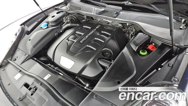 Porsche Cayenne 2016 — photo 6