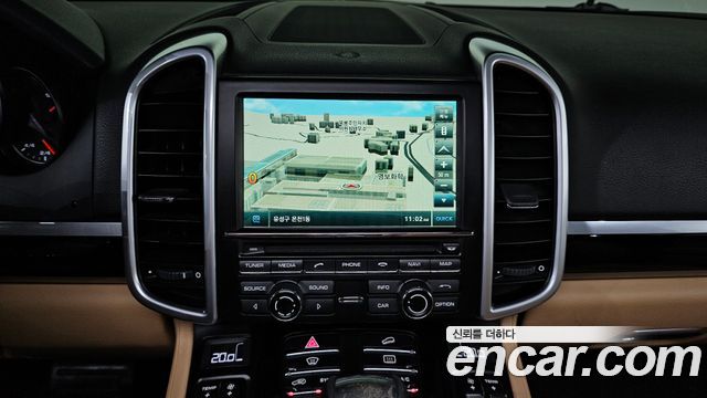 Porsche Cayenne 2016 — photo 13