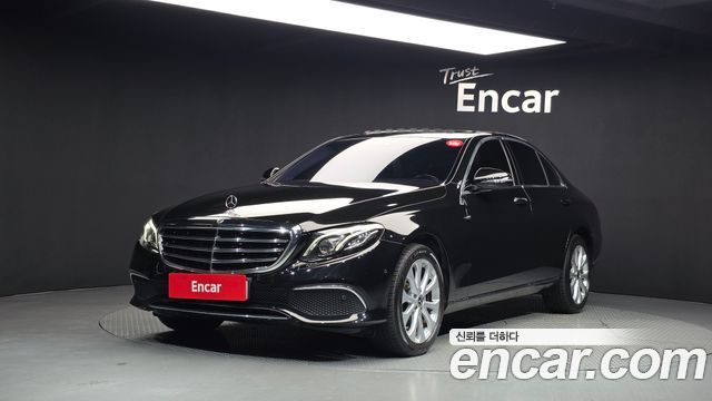 Mercedes-Benz E-Class 2019 — photo 1