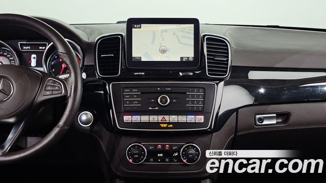 Mercedes-Benz GLS-Class 2017 — photo 13
