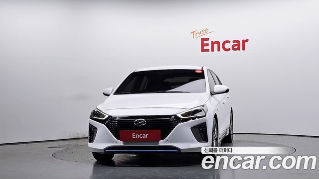 Hyundai Ioniq 2016 — photo 3