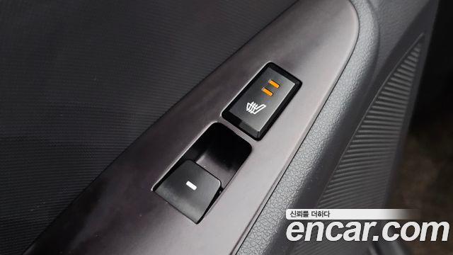 Hyundai Ioniq 2016 — photo 20