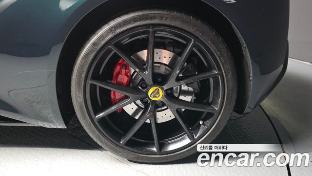 Lotus Emira 2025 — photo 5