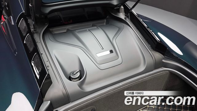 Lotus Emira 2025 — photo 6
