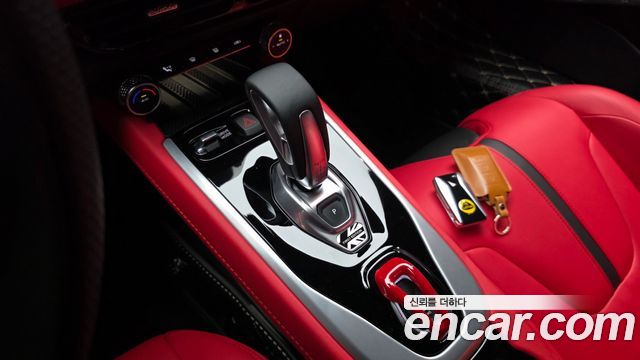Lotus Emira 2025 — photo 12