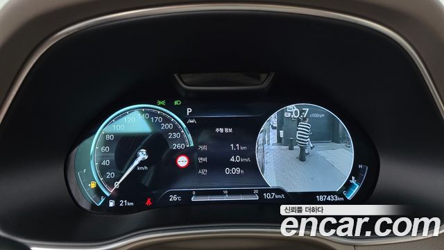 Genesis GV80 2023 — photo 8