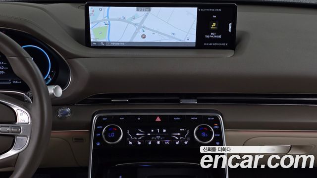 Genesis GV80 2023 — photo 14
