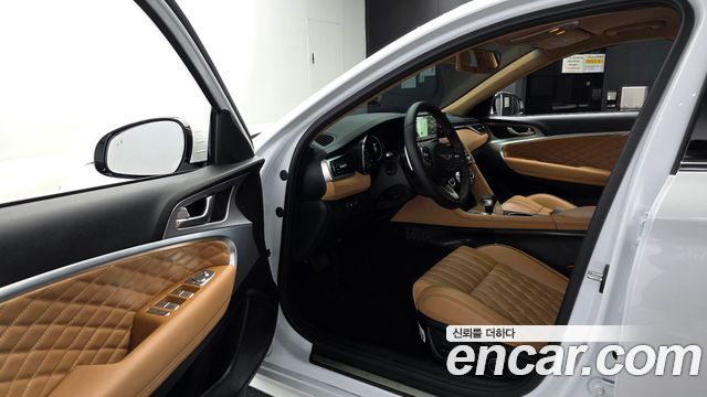 Genesis G70 2023 — photo 13
