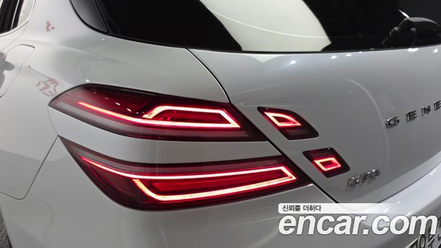 Genesis G70 2023 — photo 9