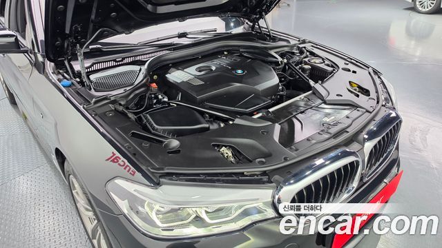 BMW 5-Series 2017 — photo 6