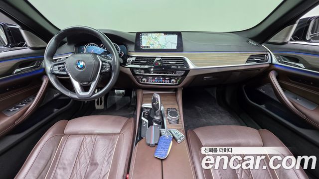 BMW 5-Series 2017 — photo 7