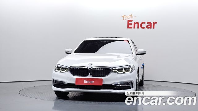 BMW 5-Series 2018 — photo 3