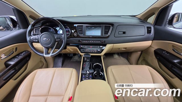 Kia Canival 2020 — photo 10