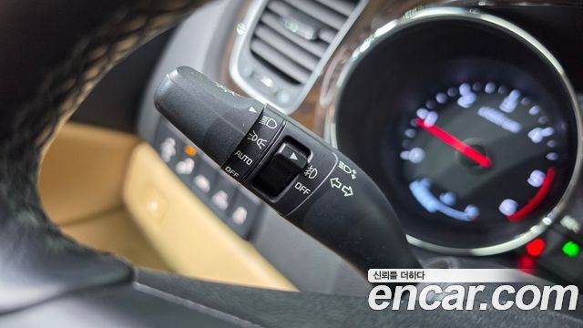 Kia Canival 2020 — photo 27