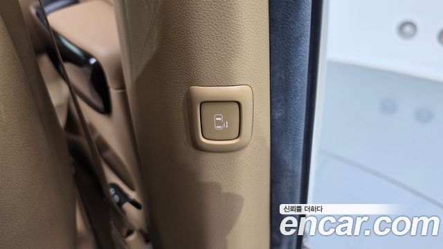 Kia Canival 2020 — photo 29