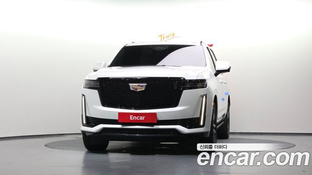 Cadillac Escalade 2023 — photo 3