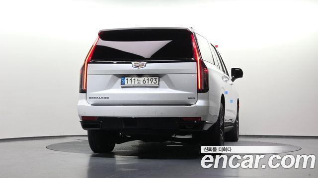 Cadillac Escalade 2023 — photo 4