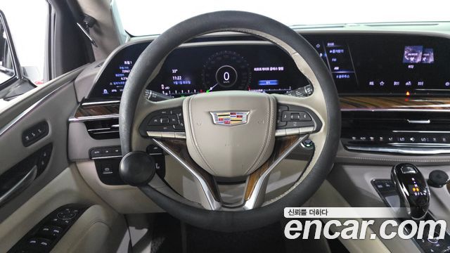 Cadillac Escalade 2023 — photo 13
