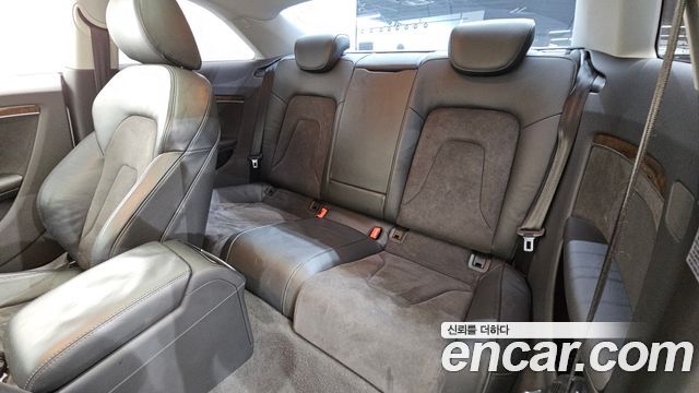 Audi A5 2011 — photo 11