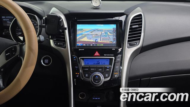 Hyundai i30 2014 — photo 20