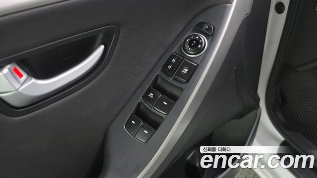 Hyundai i30 2014 — photo 24