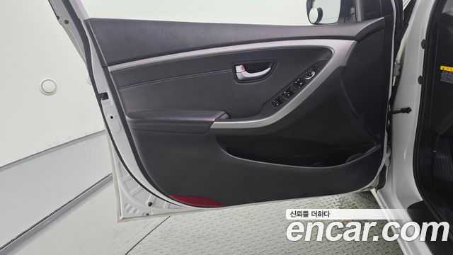 Hyundai i30 2014 — photo 14