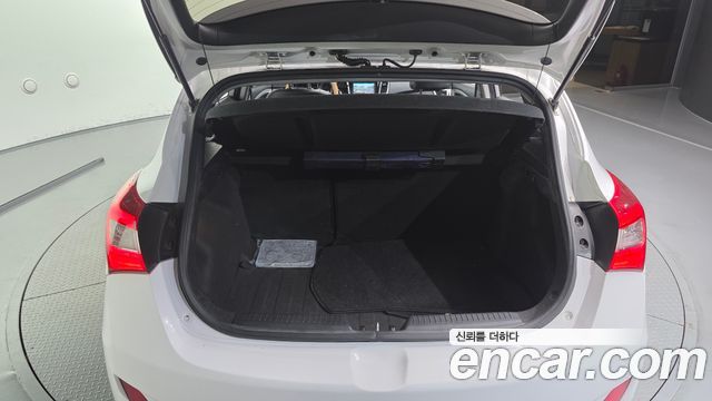 Hyundai i30 2014 — photo 30