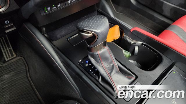 Lexus ES 2023 — photo 12