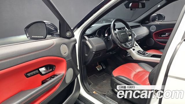 Land Rover Range Rover Evoque 2018 — photo 13