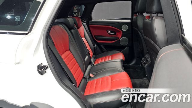 Land Rover Range Rover Evoque 2018 — photo 18
