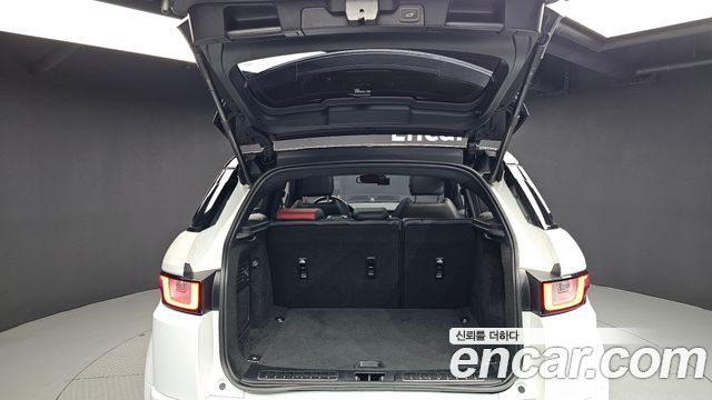 Land Rover Range Rover Evoque 2018 — photo 26
