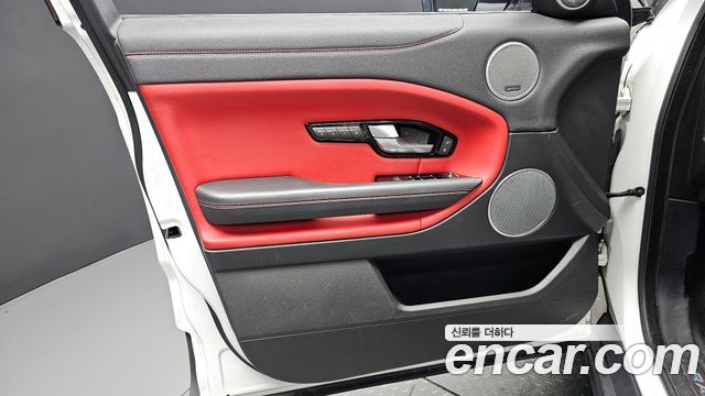 Land Rover Range Rover Evoque 2018 — photo 14