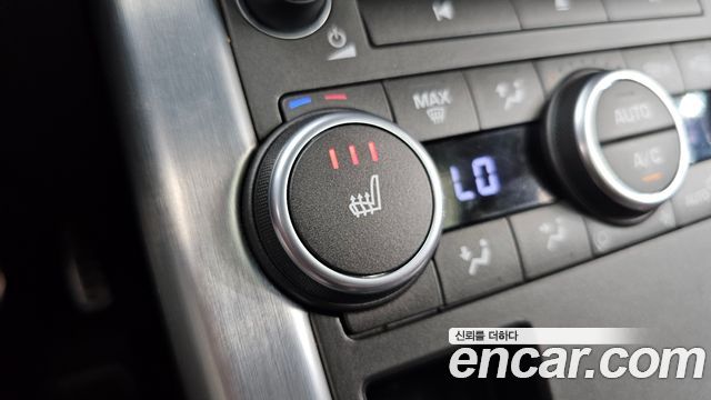 Land Rover Range Rover Evoque 2018 — photo 31