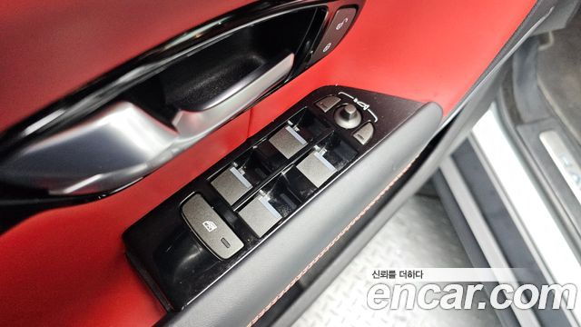 Land Rover Range Rover Evoque 2018 — photo 34