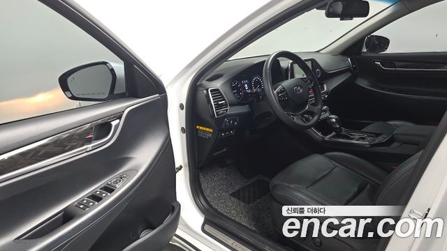Hyundai Grandeur 2017 — photo 10
