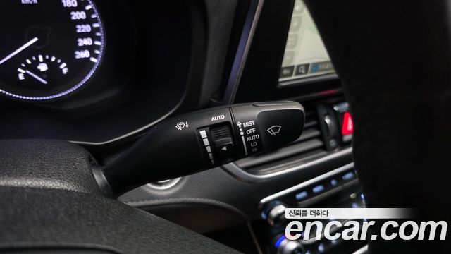 Hyundai Grandeur 2017 — photo 18