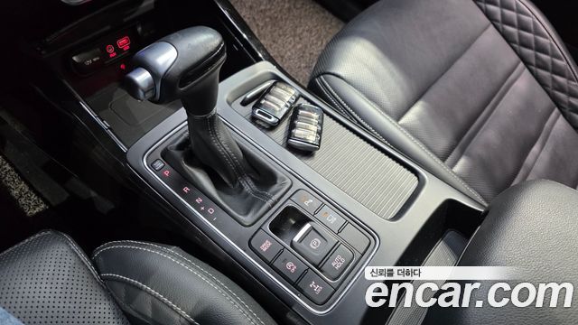 Kia Sorento 2018 — photo 12