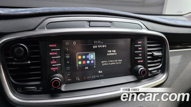 Kia Sorento 2018 — photo 22
