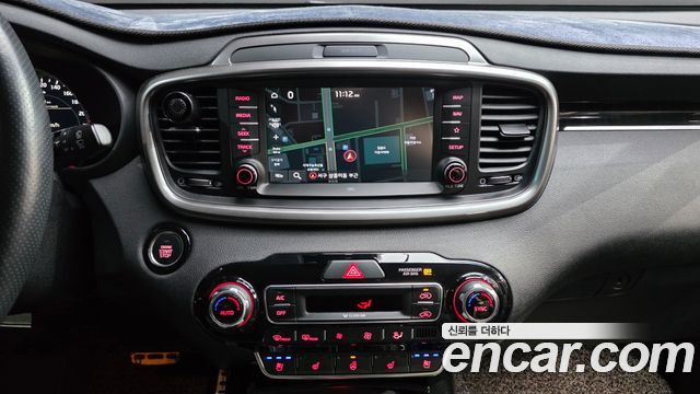 Kia Sorento 2018 — photo 23
