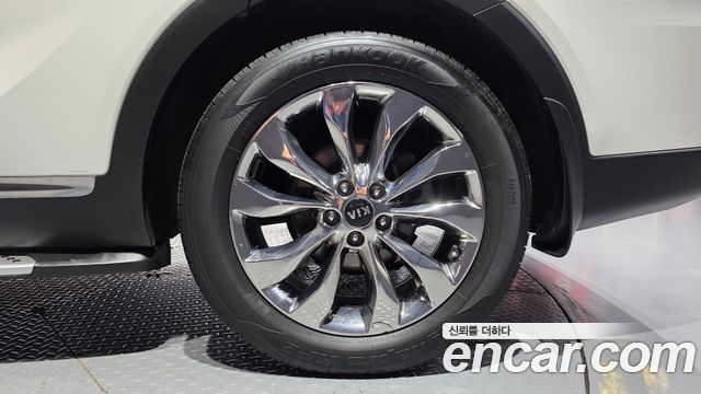 Kia Sorento 2018 — photo 7