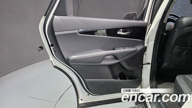 Kia Sorento 2018 — photo 15