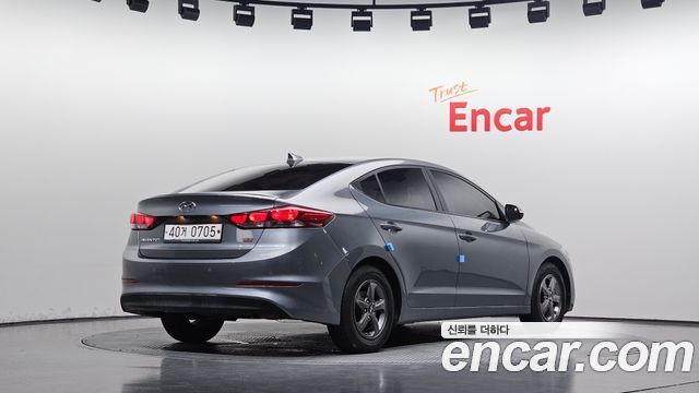 Hyundai AVANTE 2017 — photo 2